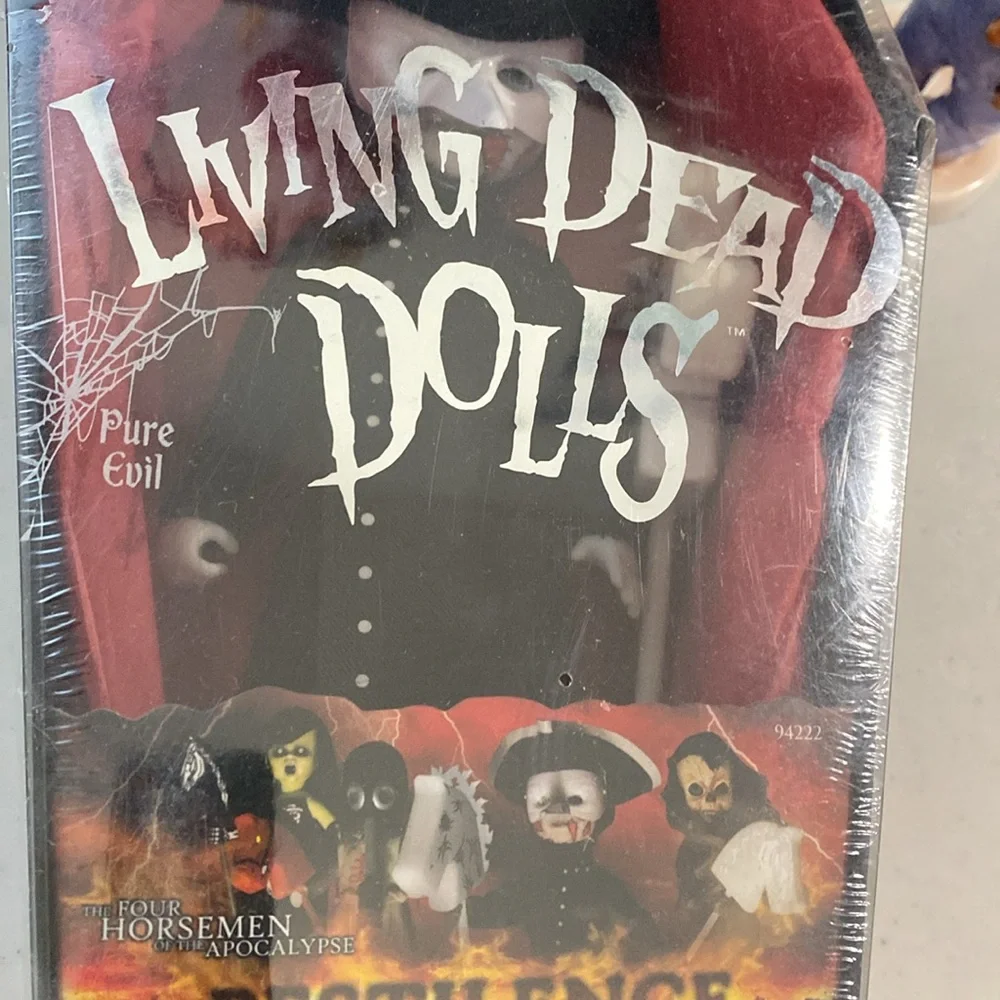 Living Dead Dolls Pestilence